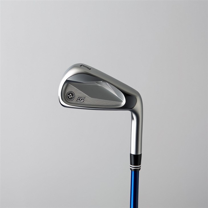 Processo de forjamento tradicional de produção personalizada de cabeças de ferro de golfe com tecnologia moderna de fresagem facial CNC